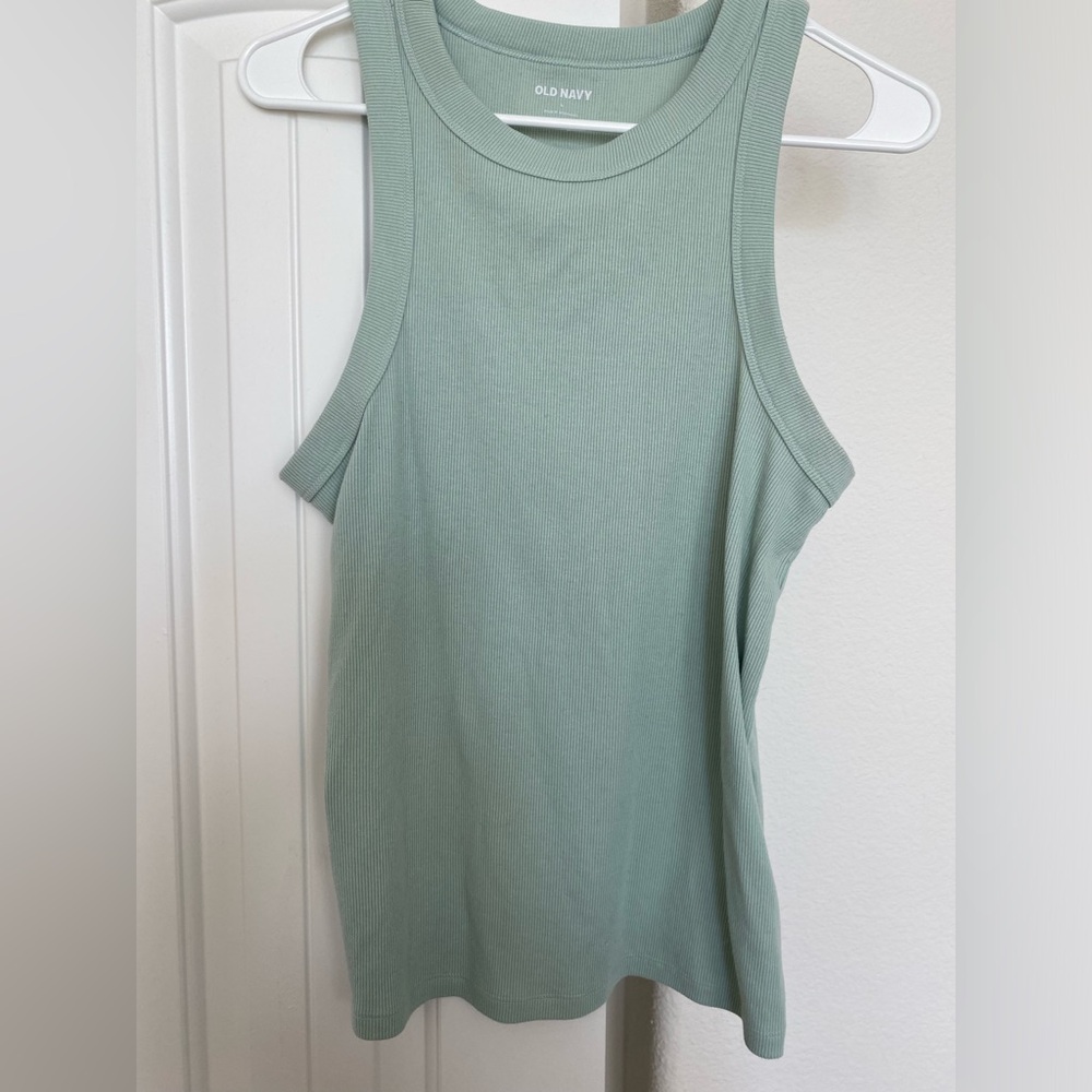 Old Navy women’s tank size L. Sea green color